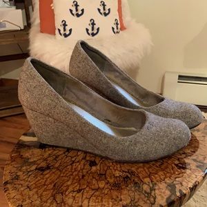 Chinese laundry grey heather wool wedges